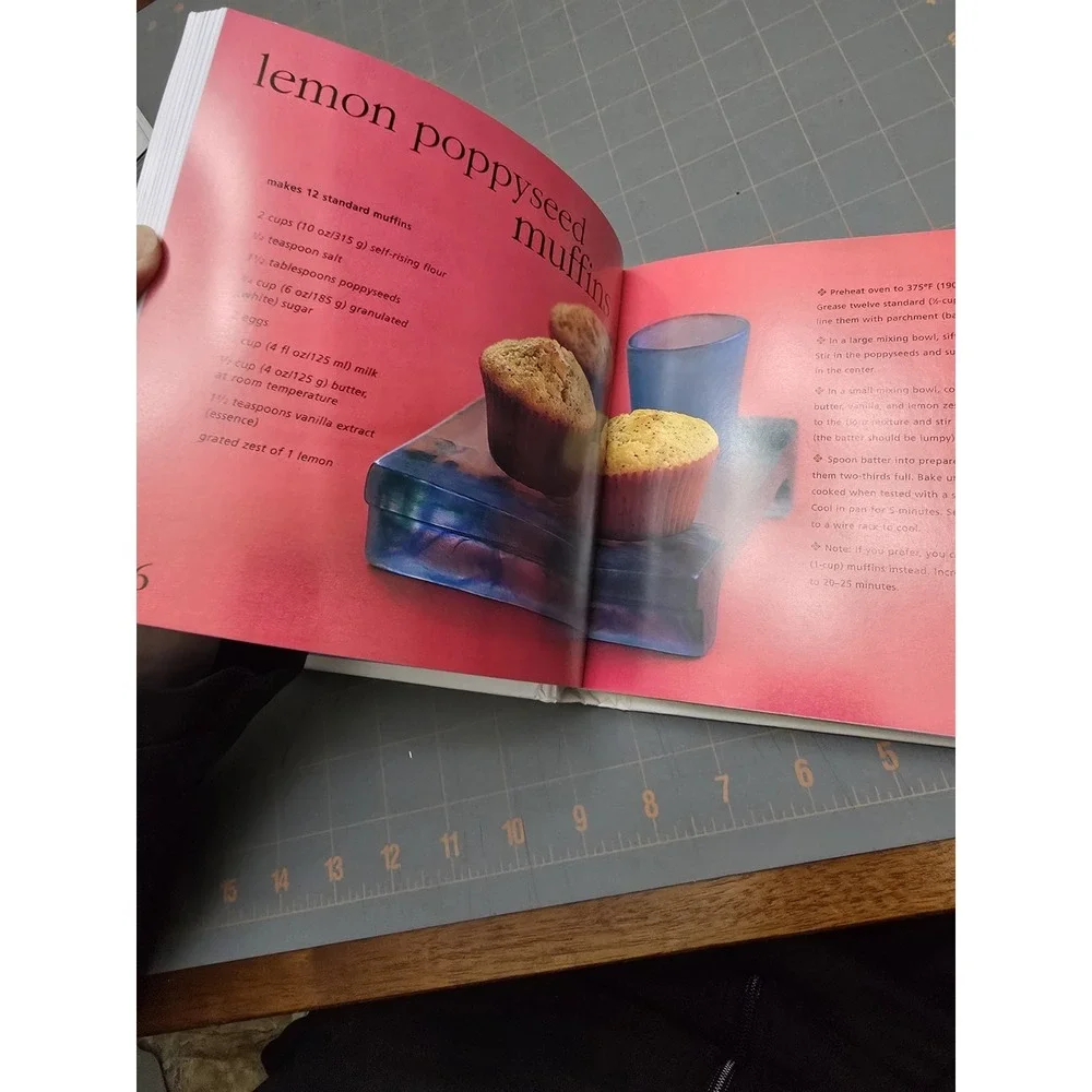 The Muffin Book -The Only Muffin  Book‎ You Will Ever Need! Hardcover - Like New
